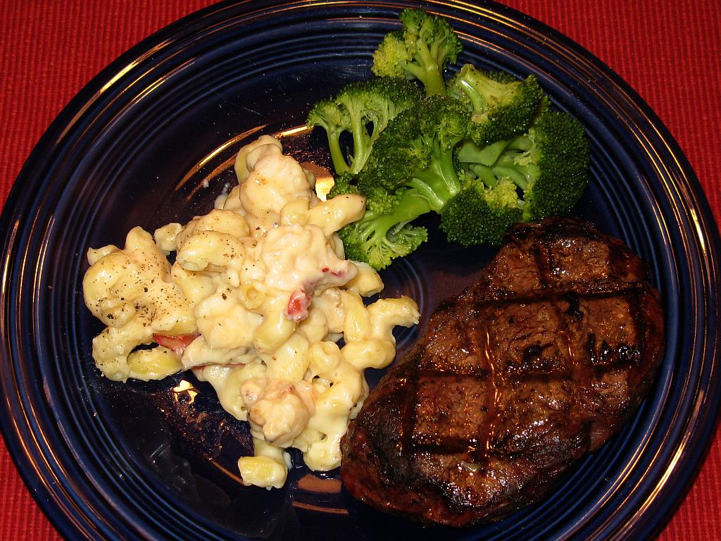 Steaks with Lobster Mac ‘n’ Cheese and Broccoli