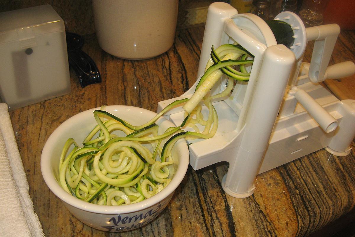 Making Zoodles